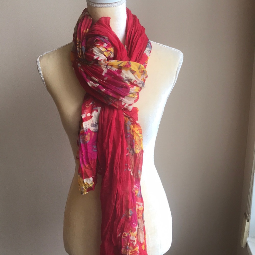 Forever 21 floral print scarf 5000-3102